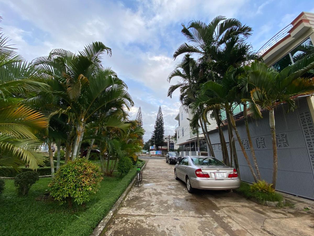 Central Home Pleiku Bagian luar foto